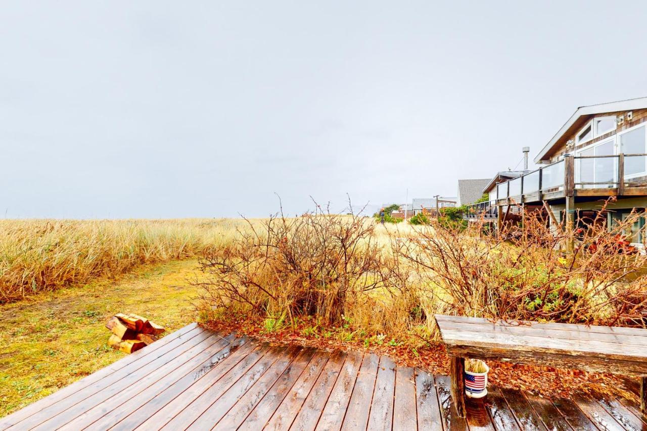 Shore Fun Rockaway Beach Exterior photo